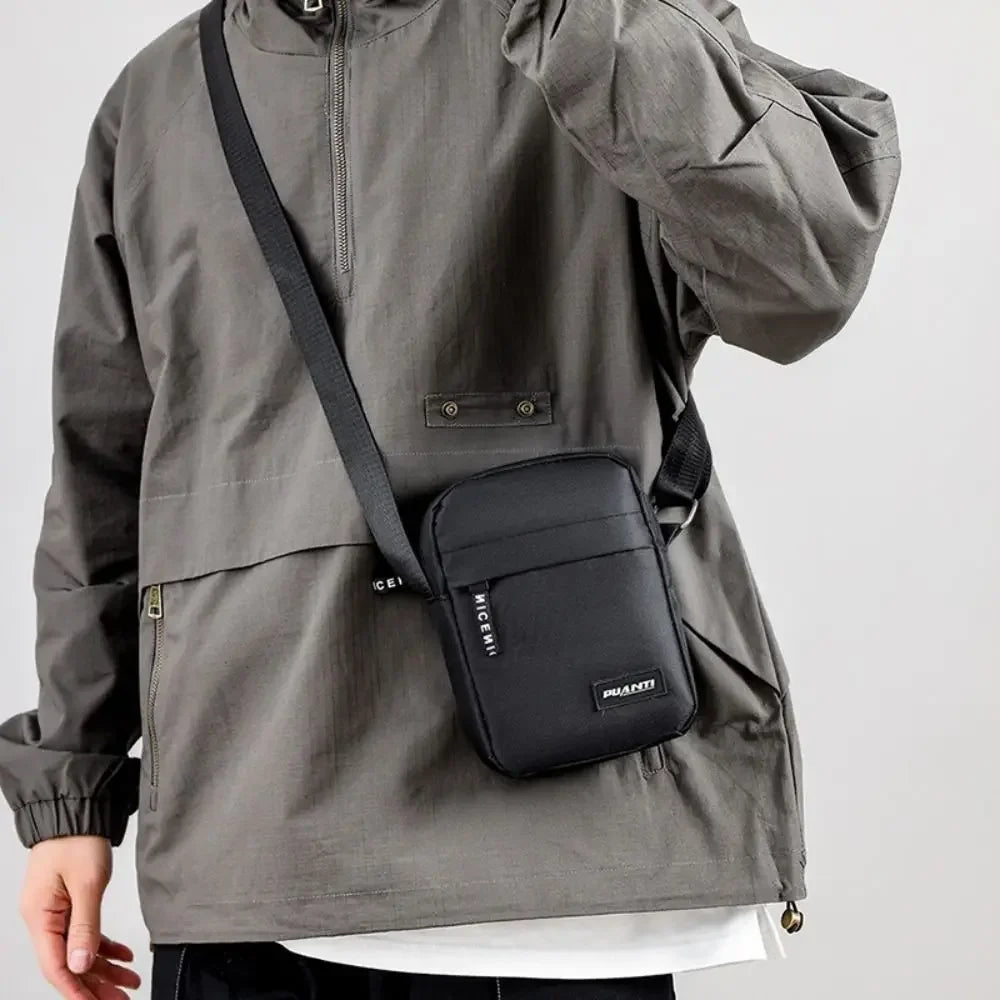 Bolso Masculino Multifunción de Nylon | Bandolera, Mensajero y Casual | Elegante, Compacto y Resistente