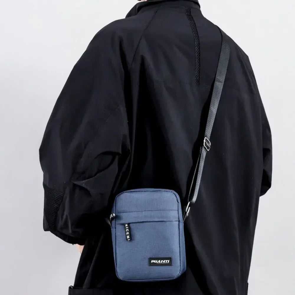 Bolso Masculino Multifunción de Nylon | Bandolera, Mensajero y Casual | Elegante, Compacto y Resistente